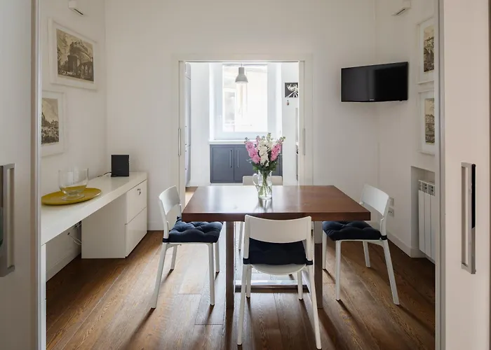 2 Bedrooms Flat Near Via Veneto Rome