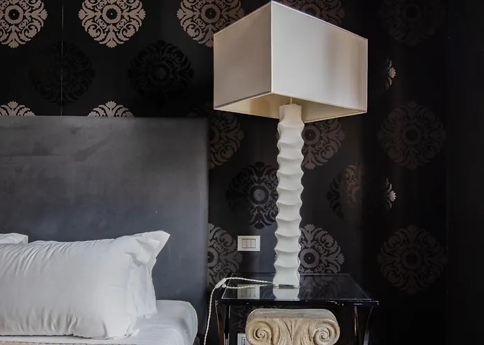 2 Bedrooms Flat Near Via Veneto Apartment Rome